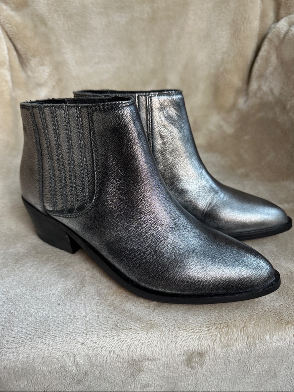 Chinese Laundry Farrah Metallic Ankle Boots Women’s Size 6